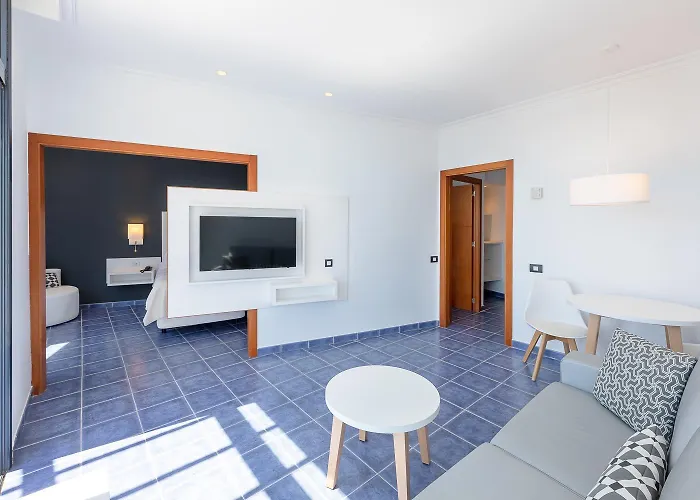 Mirador Papagayo By Livvo Resort 4*